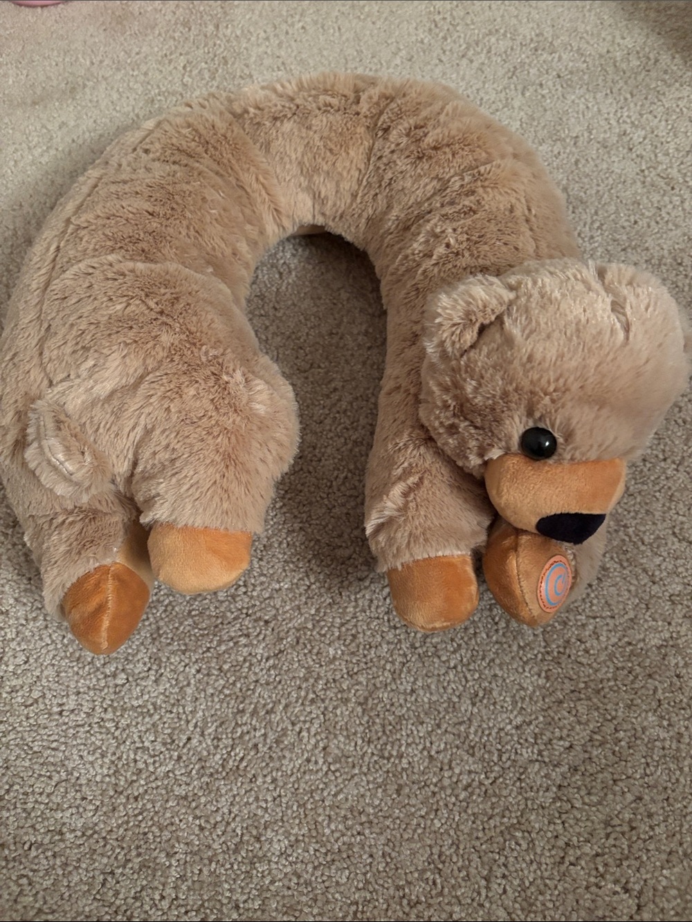 Plush Bear U-Shaped Vibrating Neck Pillow in Light Brown